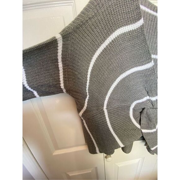 FULL CIRCLE TRENDS 3X 2-WAY GRAY/WHITE LONG SLEEVE SWEATER - Picture 5 of 9